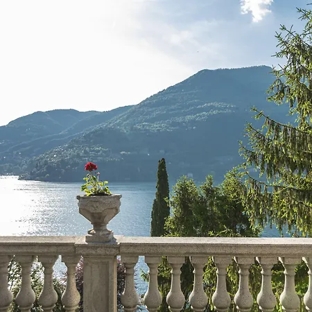 Couette-café Costanza 4*
